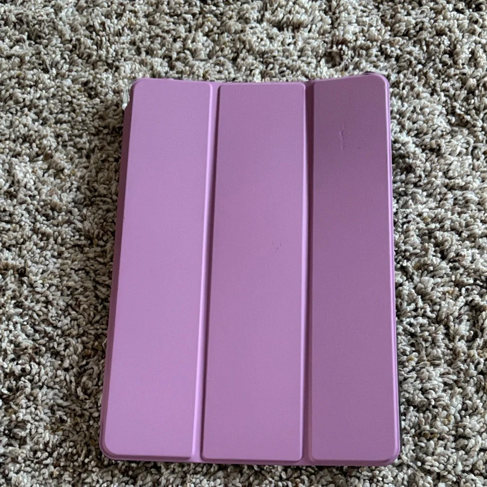 Amazon Fire HD 10 11th Gen Tablet with Accessories